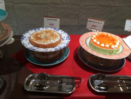 「メロンスイーツとシェフおすすめデザートフェア」