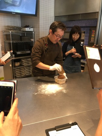 72E6EEEA-50C0-4BBF-A9A2-31BF04FD1634