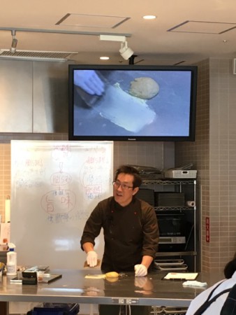 DAEDFF57-0976-4598-A0F2-C5357923E0EF