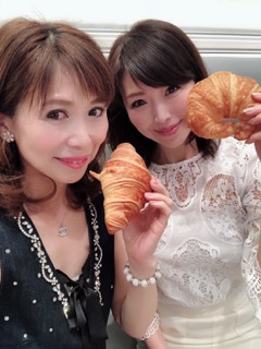 82F817E5-6199-4EA6-8AF4-8D161270F4FD