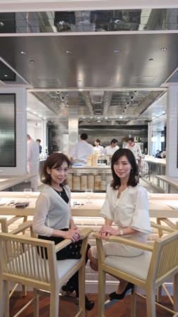 D659F692-AA00-4885-A068-B8CEA0FB51A8