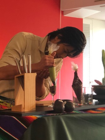 EDE801C9-16F8-4398-AEED-E531E04C640F